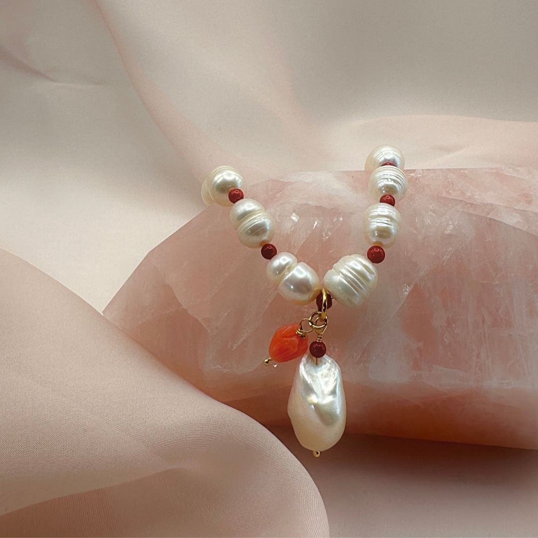 Collier de Perles et Mini  Corail