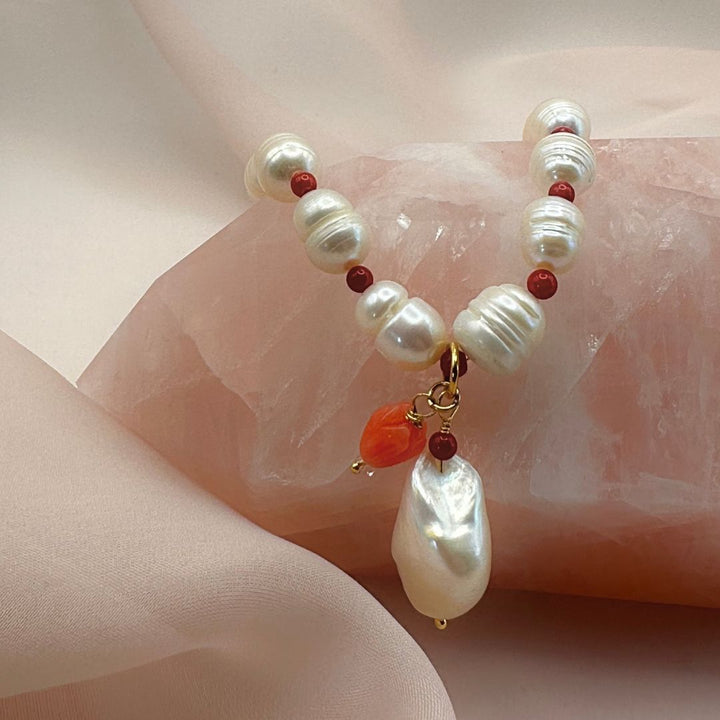 Pearls & Mini Corals Necklace