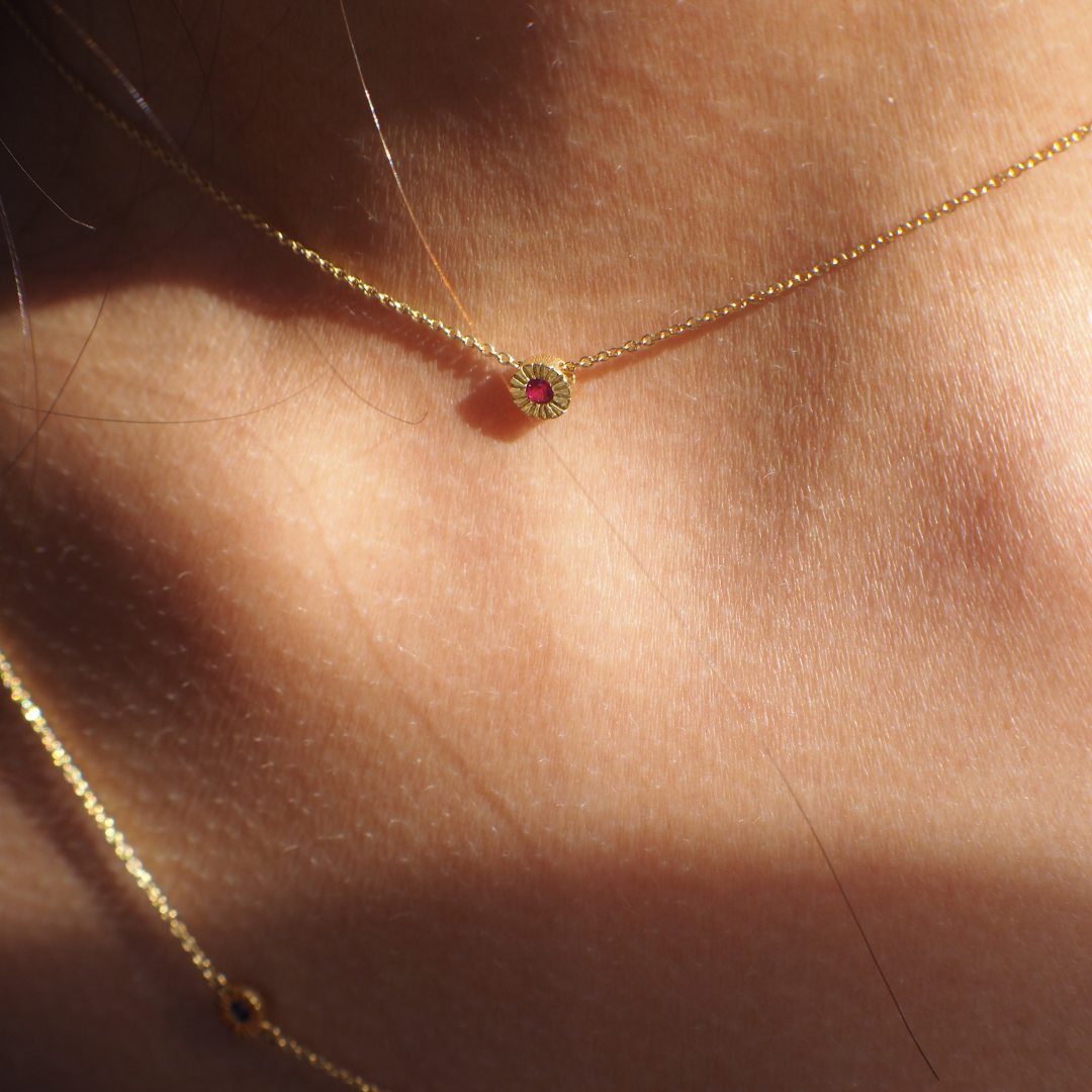 Necklace Mini Sun – Ruby