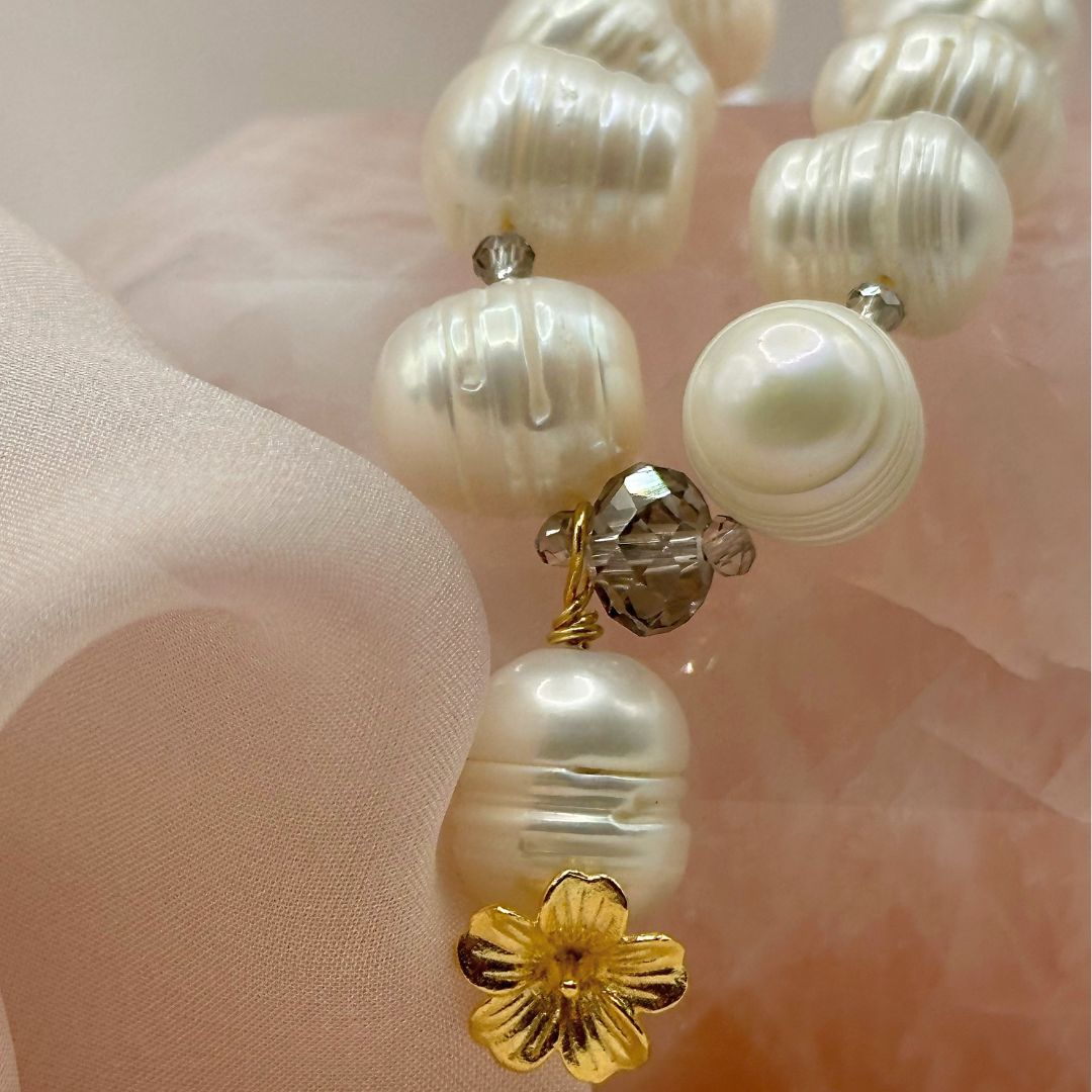 Pearls & Crystals Necklace